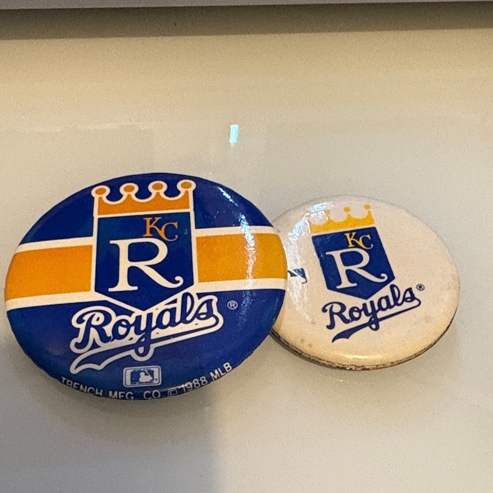 Vintage KC ROYALS Hallmark MLB Button Pins 1988 Baseball Pinback 3” Diameter